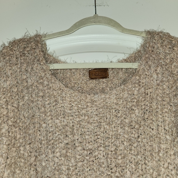 POL Textured Tan Super Soft Sweater Size M Fuzzy Long Sleeve Pullover Lagenlook - Picture 4 of 8